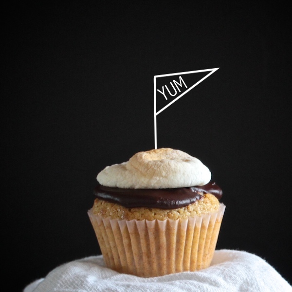 S'mores Cupcakes // shutterbean