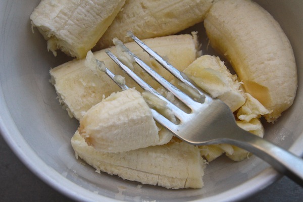 Banana Walnut Granola // shutterbean