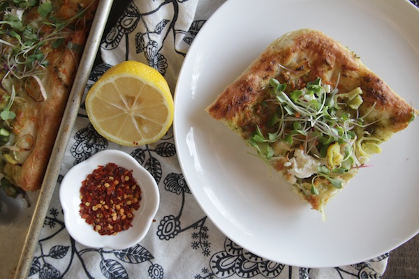 Asparagus & Leek Pizza // shutterbean