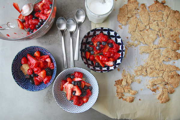 Dairy-Free Mixed Berry Crisp // shutterbean