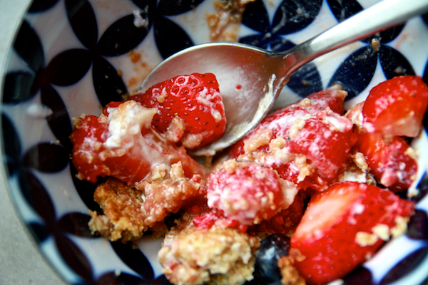 Dairy-Free Mixed Berry Crisp // shutterbean