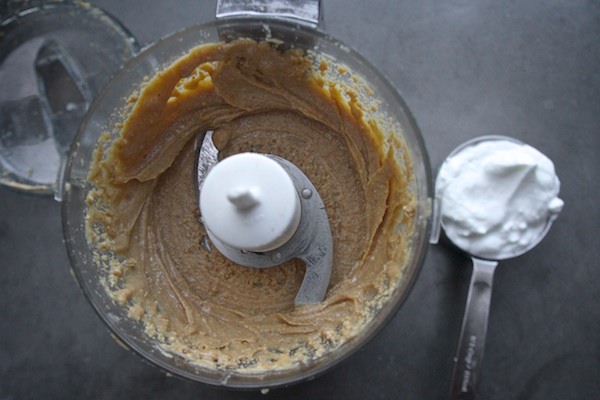 Salted Caramel Peanut Butter Yogurt Dip // shutterbean