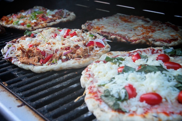 Grilled BBQ Chicken Pizza // shutterbean