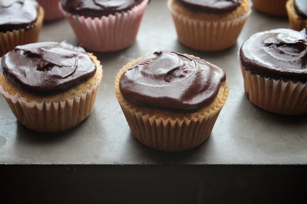 S'mores Cupcakes // shutterbean