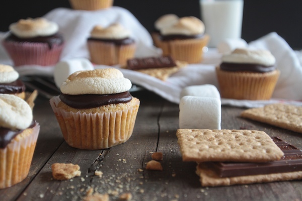 S'mores Cupcakes // shutterbean