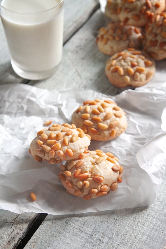 Pignoli Cookies // shutterbean