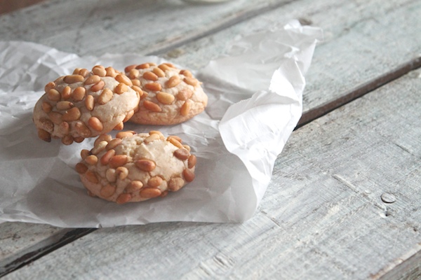 Pignoli Cookies // shutterbean