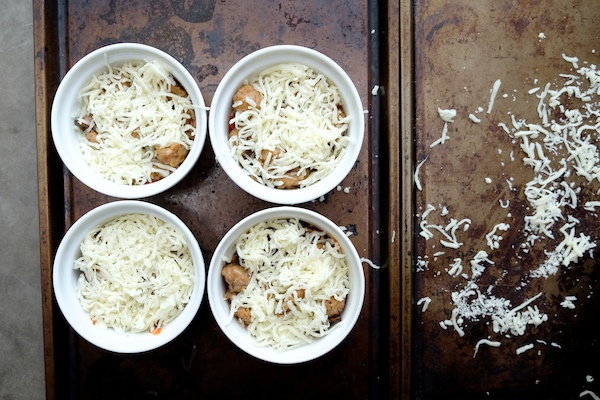 Sausage + Mushroom Pizza Bowls || shutterbean 