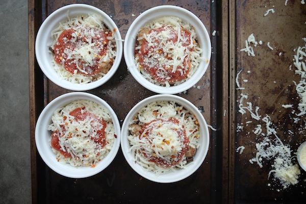 Sausage + Mushroom Pizza Bowls || shutterbean 