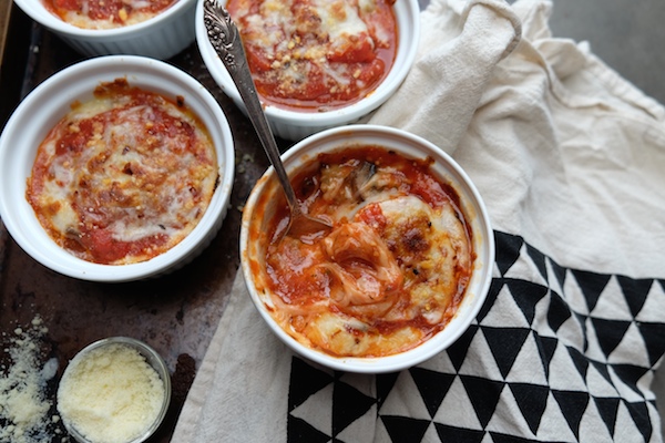 Sausage + Mushroom Pizza Bowls || shutterbean 