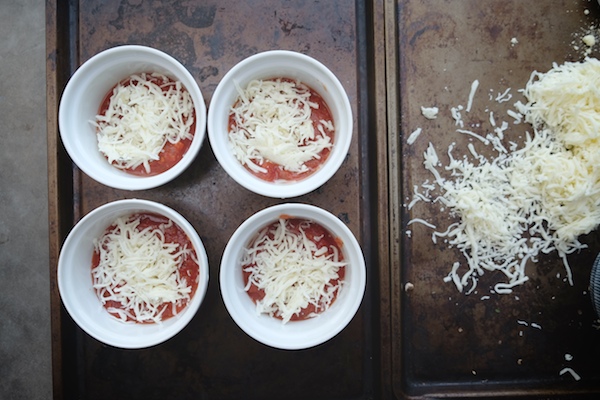 Sausage + Mushroom Pizza Bowls || shutterbean 