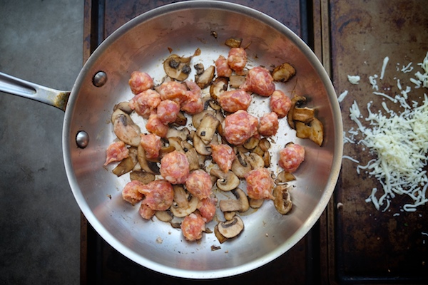 Sausage + Mushroom Pizza Bowls || shutterbean 