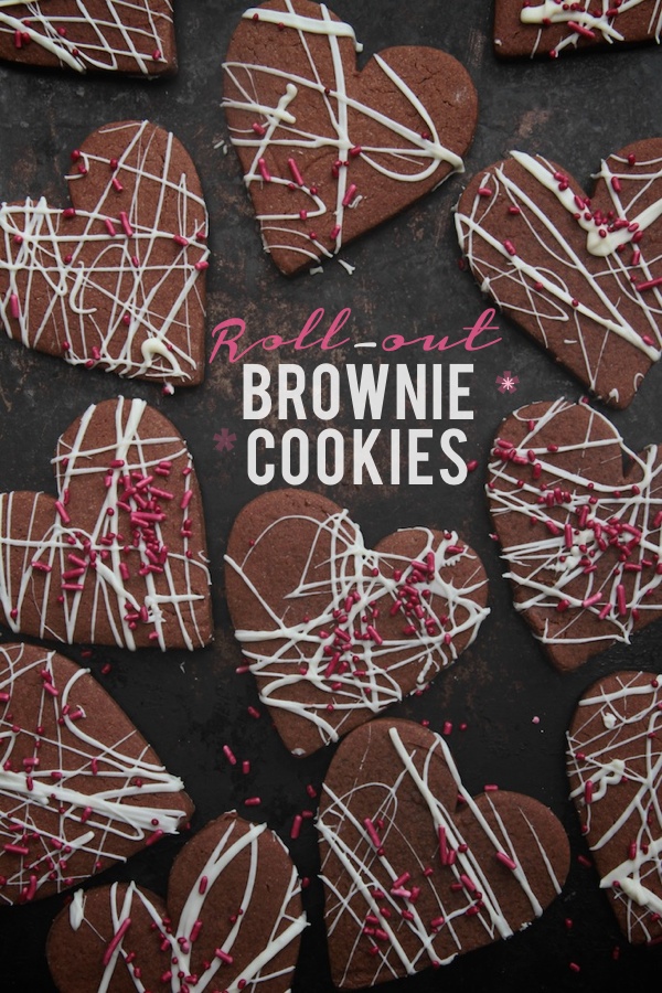 A cookie! A brownie! How about both?! Check out out these Roll-Out Brownie Cookies on Shutterbean! 