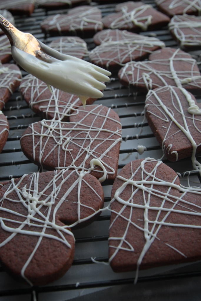 Roll-Out Brownie Cookies // shutterbean