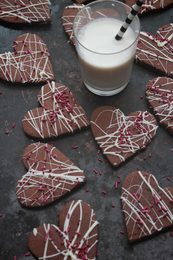 Roll-Out Brownie Cookies // shutterbean