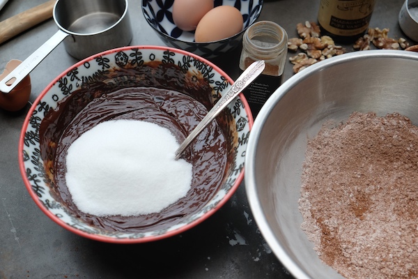 Gluten Free Fudgy Brownies // shutterbean