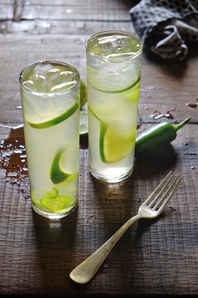 Jalapeño Ginger Lime Spritzers || shutterbean 