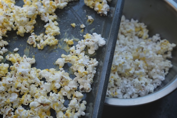 Orange Creamsicle Popcorn // shutterbean