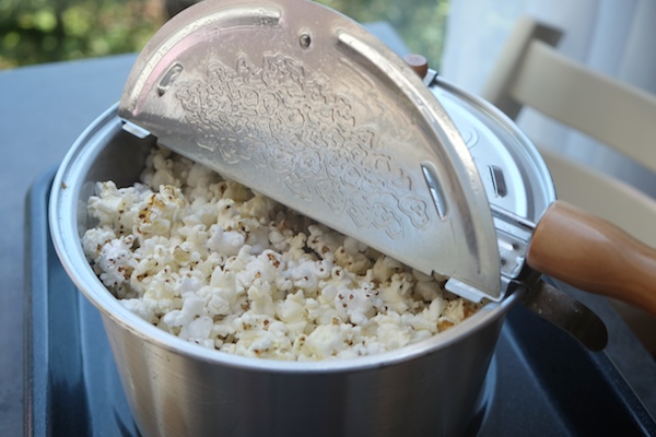 Orange Creamsicle Popcorn // shutterbean