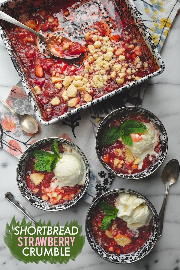 No time to make a full on crumble? Don't worry, just roast some strawberries and add butter shortbread crumbs on top! Find the recipe at Shutterbean.com !