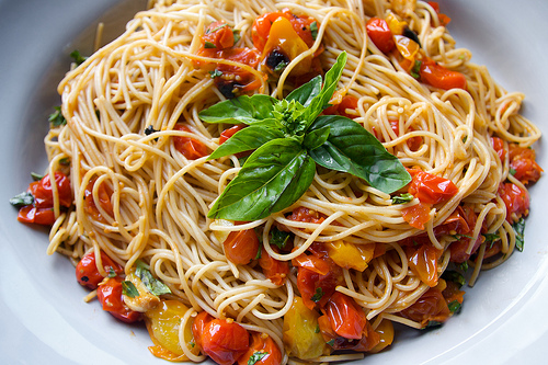 Easy Peasy Tomato Basil Pasta