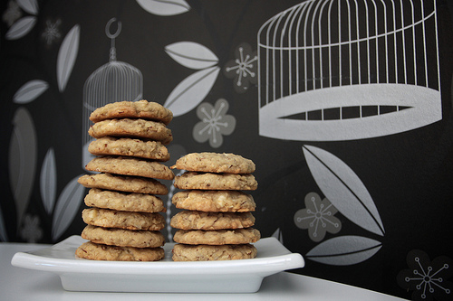 White Chocolate Almond Chunk Cookies