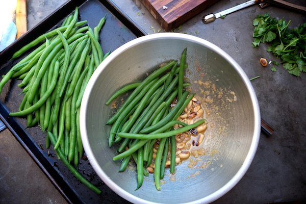 Add Green Beans with Ginger & Lime to your weeknight menu. It's a perfect #meatlessmonday meal! Recipe on shutterbean.com