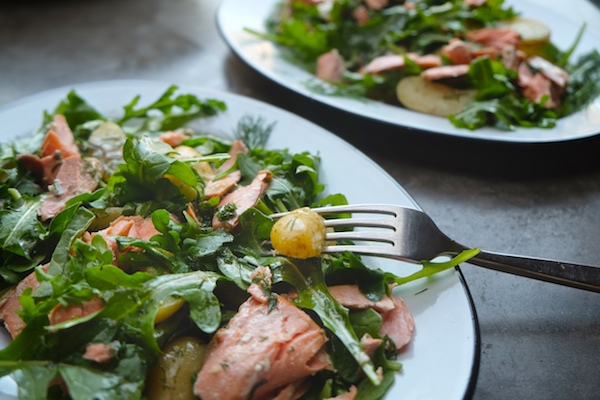 Salmon Potato Arugula Salad with a Dill Dressing is a simple/fancy salad to add to your rotation. Find the recipe at Shutterbean.com! 