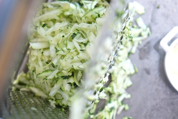 Whip up a really quick dinner for one with this Zucchini Noodles & Sausage recipe on Shutterbean.com !