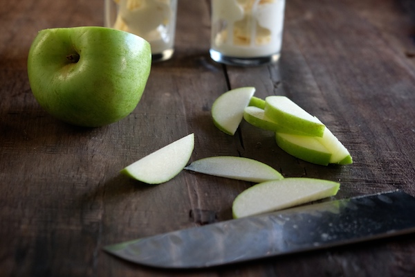 Shake up your dessert game with these Caramel Apple Floats. Find the recipe on Shutterbean.com!