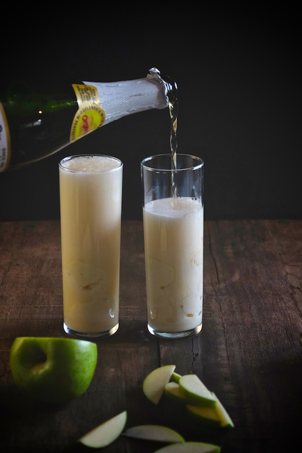 Shake up your dessert game with these Caramel Apple Floats. Find the recipe on Shutterbean.com!