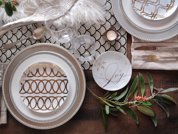 Holiday Decor with Pier 1 // shutterbean