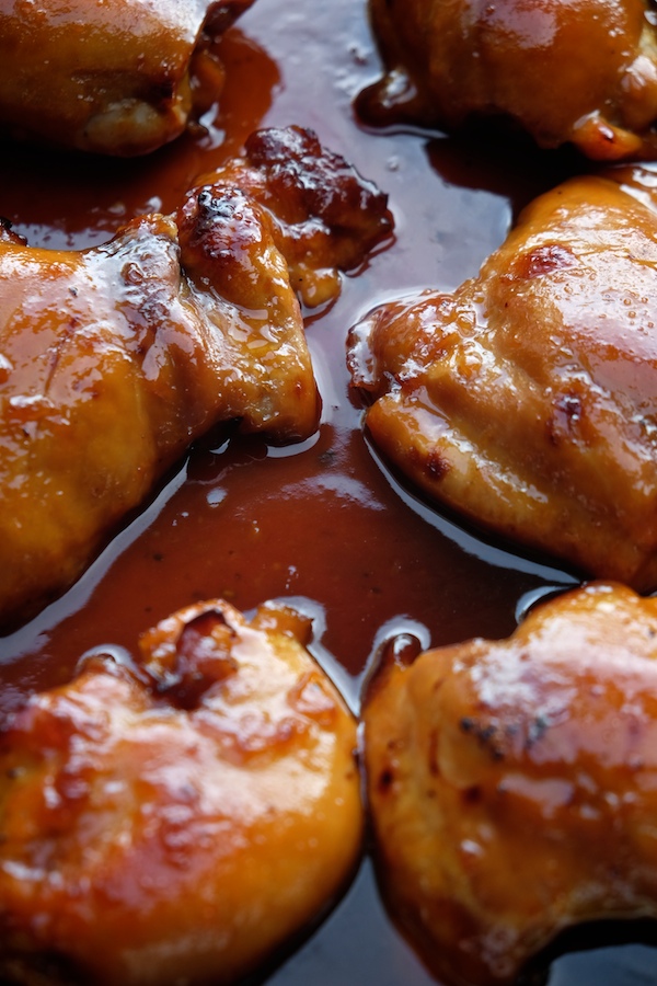 The most delicious & simple Apricot Glazed Chicken Thigh recipe can be found at Shutterbean.com! 