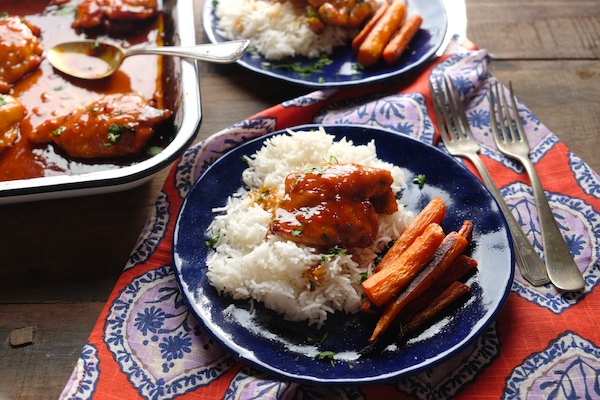 The most delicious & simple Apricot Glazed Chicken Thigh recipe can be found at Shutterbean.com! 