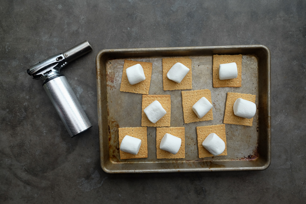 Cold weather got you down? Create a fun Indoor S'mores Party with Tcho Chocolate. More on Shutterbean.com!