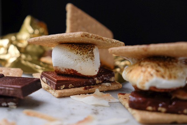 Cold weather got you down? Create a fun Indoor S'mores Party with Tcho Chocolate.  More on Shutterbean.com!