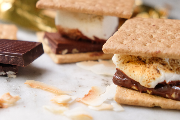 Cold weather got you down? Create a fun Indoor S'mores Party with Tcho Chocolate. More on Shutterbean.com!