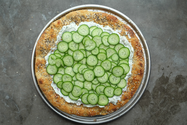 Lox Bagel Pizza- Perfect for weeknight dinners/afternoon brunches and parties! Find the recipe on Shutterbean.com!