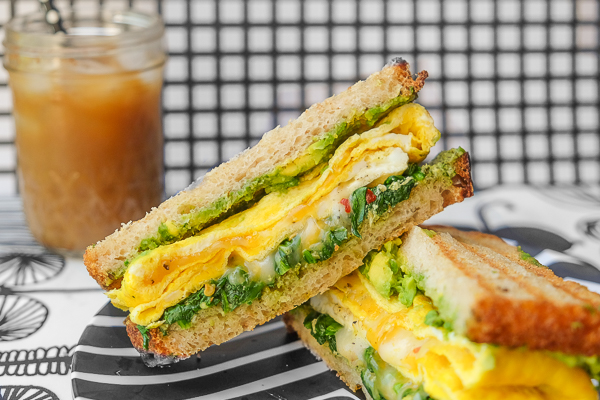 Spinach Egg Breakfast Sandwich is a healthy way to fill you up in the morning. Find the recipe on Shutterbean.com