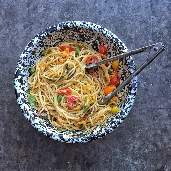 Quick Tomato Basil Pasta is a great idea for a simple weeknight dinner. Find the recipe on Shutterbean.com