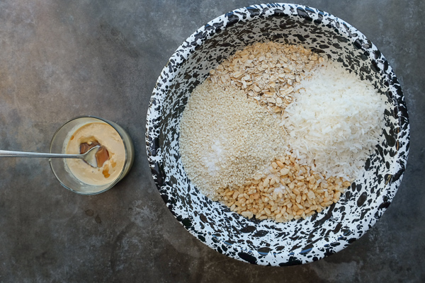 Cereal for dinner? YES PLEASE. Check out the recipe for these Tahini Rice Crispies on Shutterbean.com #foodlovesmilk #gotnightcereal