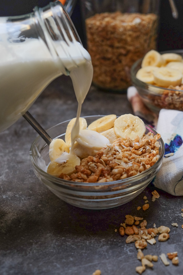 Cereal for dinner? YES PLEASE. Check out the recipe for these Tahini Rice Crispies on Shutterbean.com #foodlovesmilk #gotnightcereal