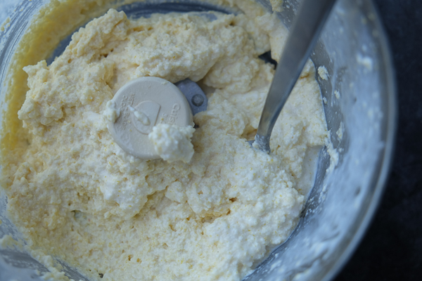 Raspberry fans! This Raspberry Cornmeal Cobbler is for YOU! Check out the recipe on Shutterbean.com