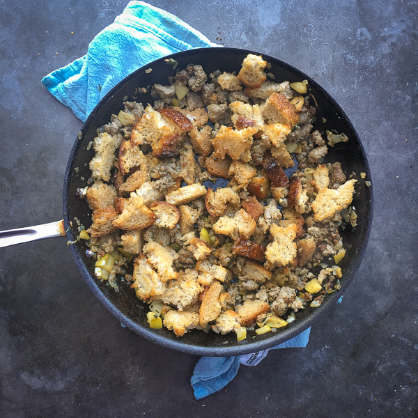 Bring your favorite Thanksgiving flavors into breakfast with this Bread Sausage Apple Hash. Find the recipe on Shutterbean.com