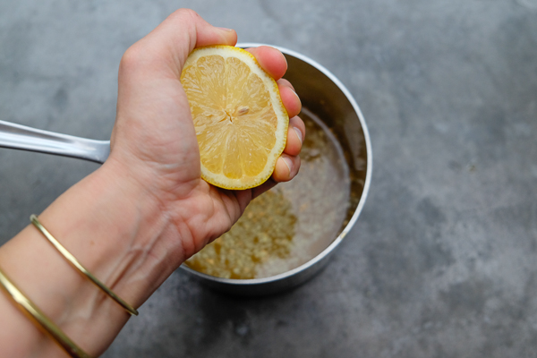 Soothe your throat & relax with this Lemon Ginger Elixir. Find the recipe on Shutterbean.com!