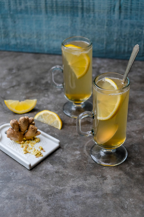 Soothe your throat & relax with this Lemon Ginger Elixir. Find the recipe on Shutterbean.com!