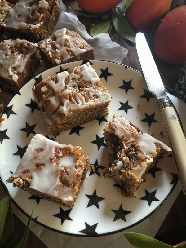 Have a bunch of persimmons to use up? Try these Persimmon Bars with Lemon Glaze! Recipe on Shutterbean.com