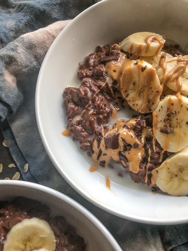 Start the morning off with a little indulgent treat! Check out the recipe for this Chocolate Peanut Butter Oatmeal on Shutterbean.com