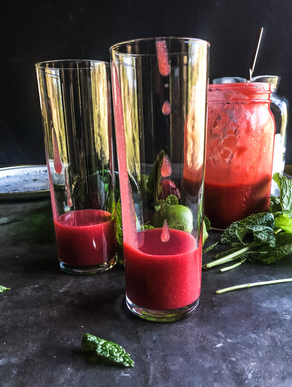 If you're looking for a refreshing non-alcoholic drink, mix this Strawberry Shrub with sparkling water! Recipe on Shutterbean.com