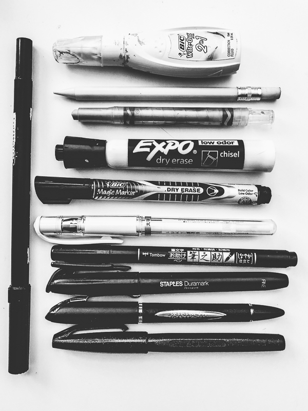 Tracy from Shutterbean shares her current Favorite Pens! See what's in her pen case!